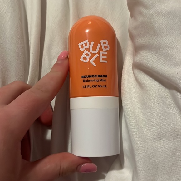 Bubble 3–step hydrating routine - Picture 4 of 9